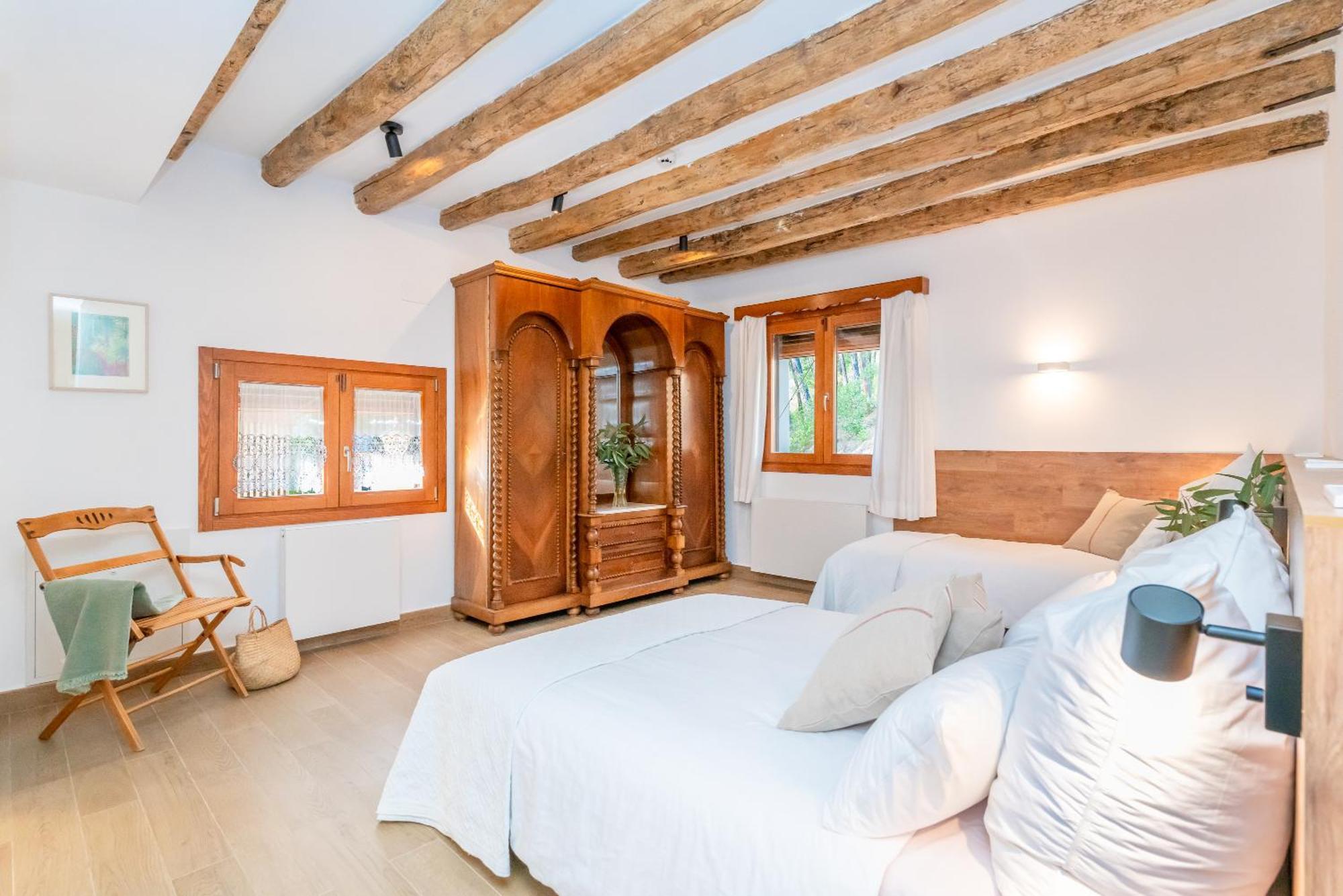 La Terraza - Grosszuegiges Appartment In Katalanischer Masia Sant Iscle De Vallalta Eksteriør bilde