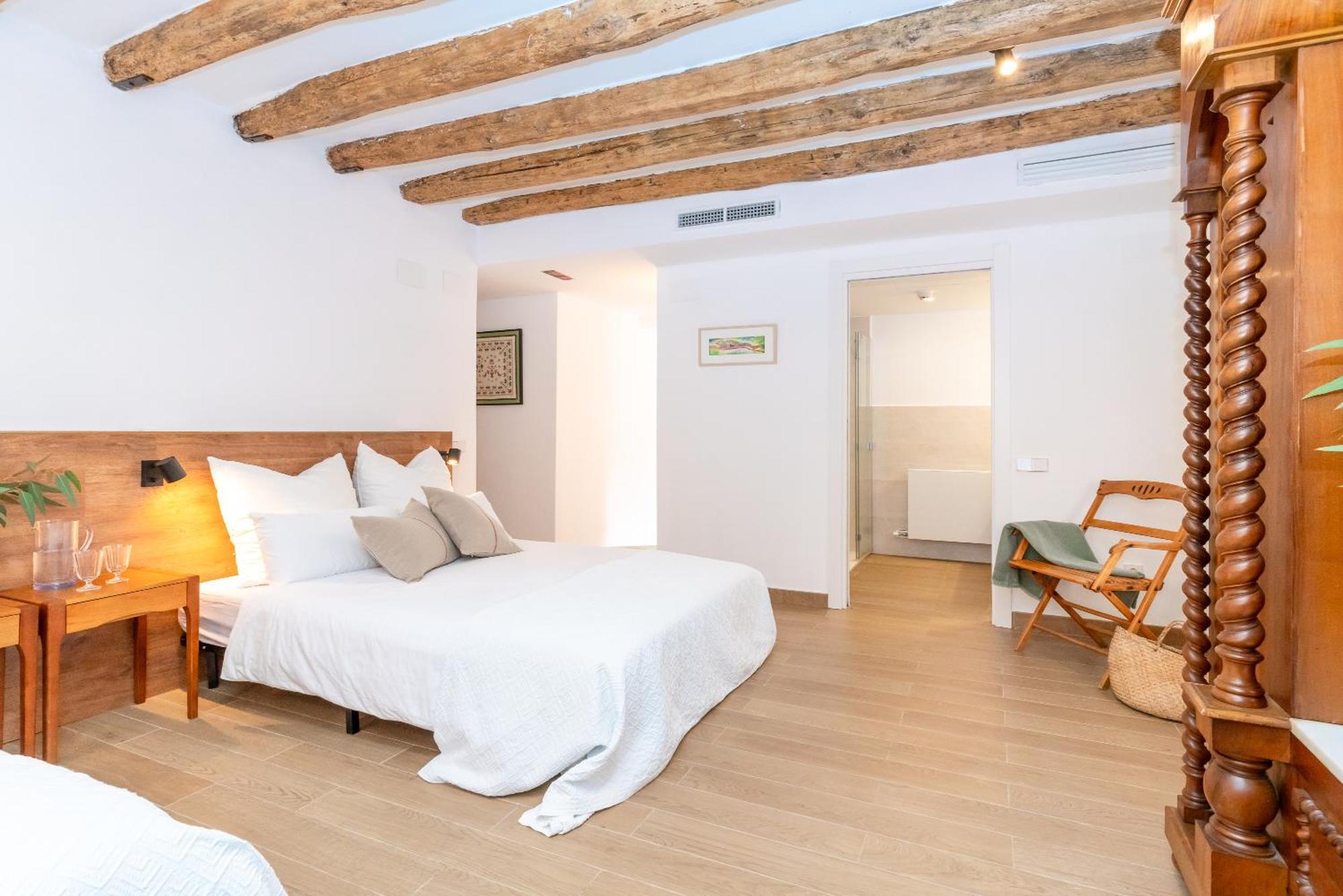 La Terraza - Grosszuegiges Appartment In Katalanischer Masia Sant Iscle De Vallalta Eksteriør bilde